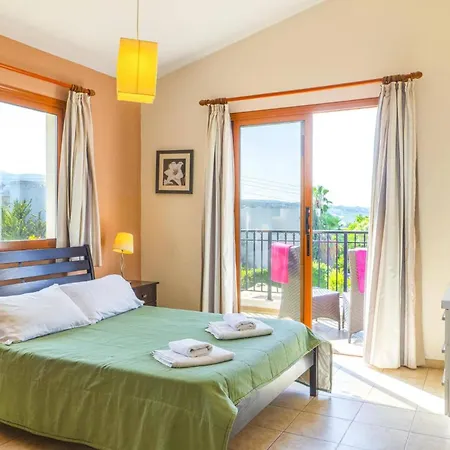 Nicola By Villa Pegeia