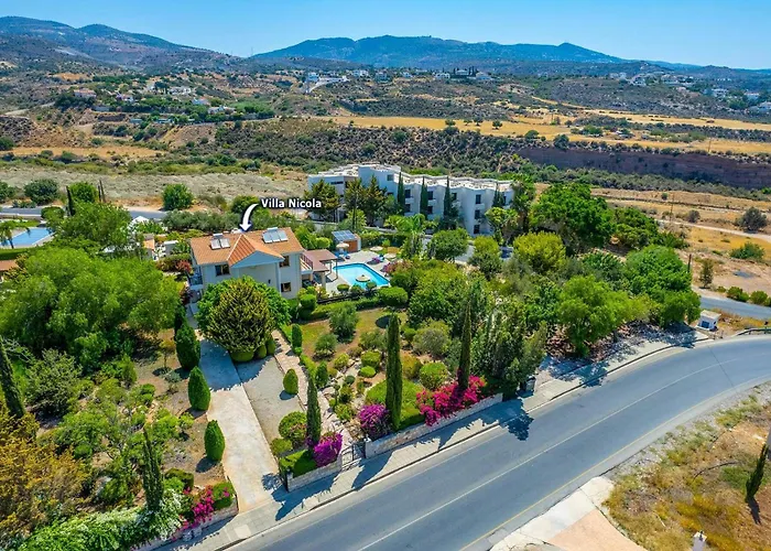 Villa Nicola By Pégeia